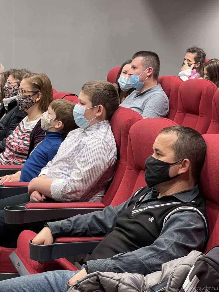 Naptárfotó pályázat - eredményhirdetés és kiállítás 10